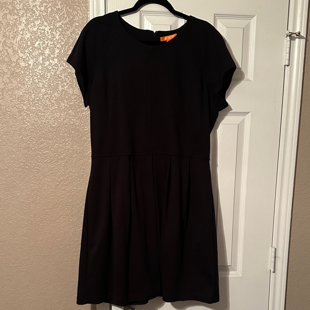 Elegant Black Short Sleeve Dress by Joe Fresh